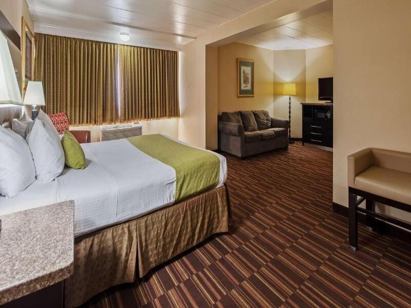 Best Western Louisville East Inn & Suites Εξωτερικό φωτογραφία