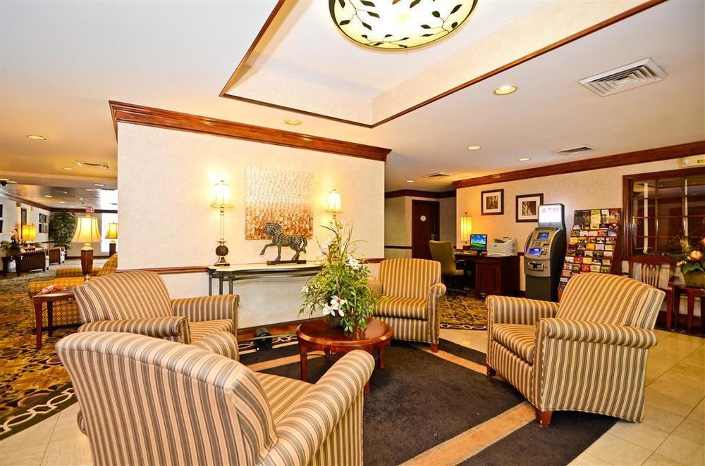 Best Western Louisville East Inn & Suites Εσωτερικό φωτογραφία