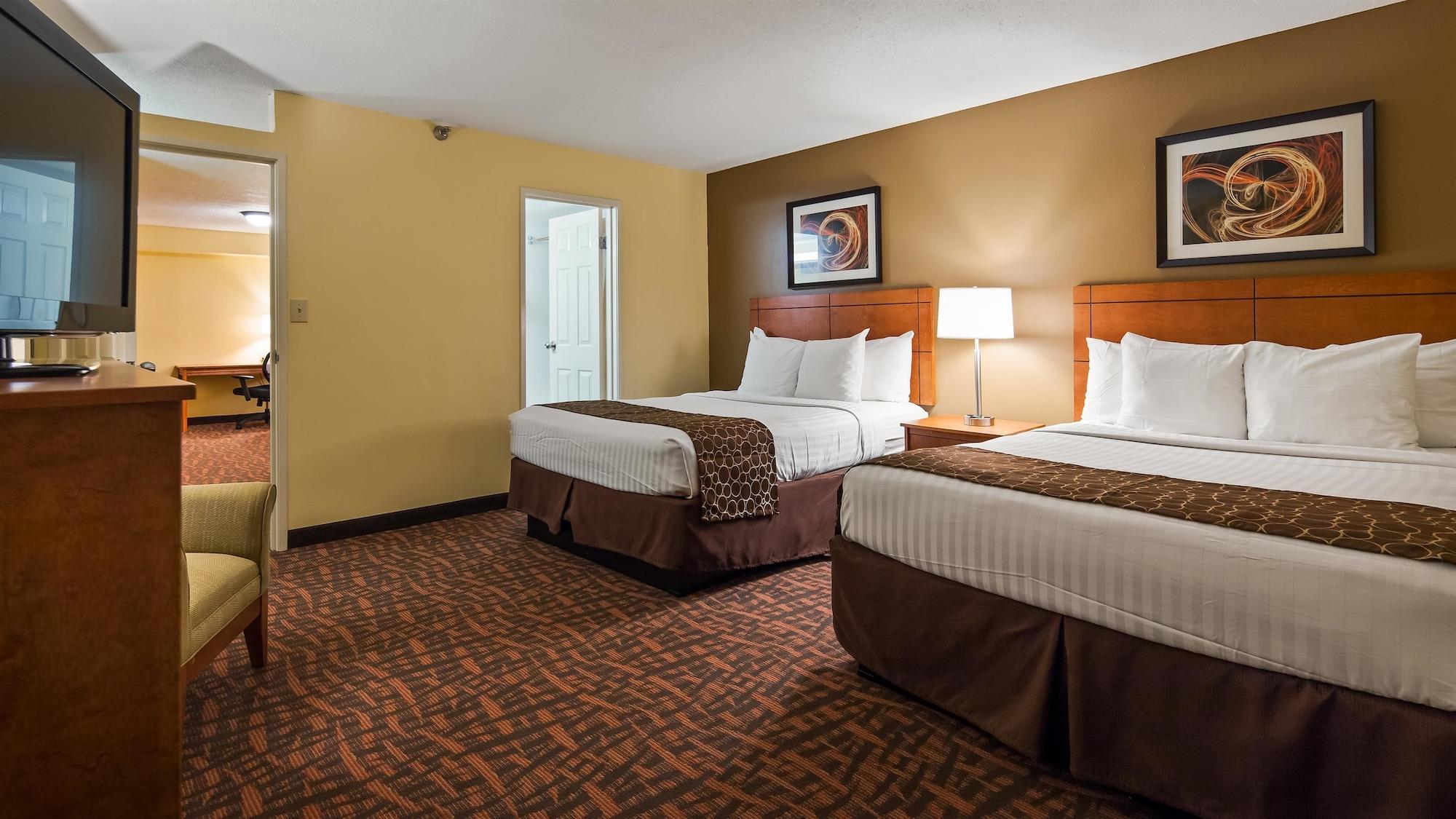 Best Western Louisville East Inn & Suites Εξωτερικό φωτογραφία
