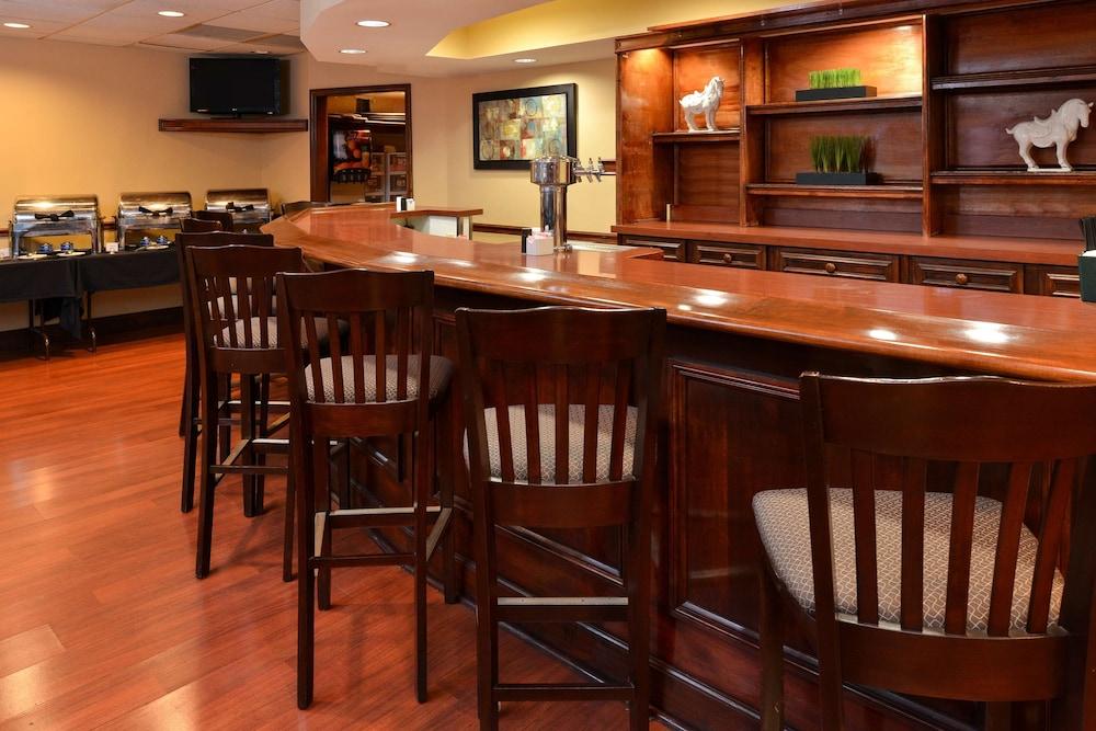 Best Western Louisville East Inn & Suites Εξωτερικό φωτογραφία