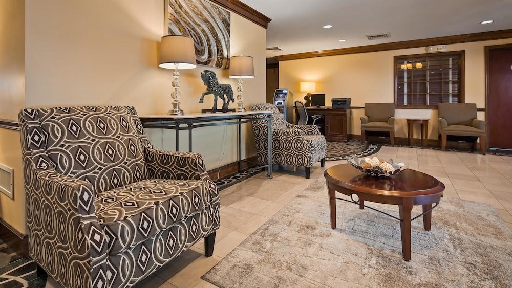Best Western Louisville East Inn & Suites Εξωτερικό φωτογραφία